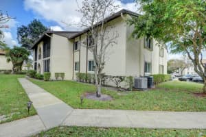 5961 Whispering Pine Way b 1, Greenacres, FL 33463, Sold 04/28/22