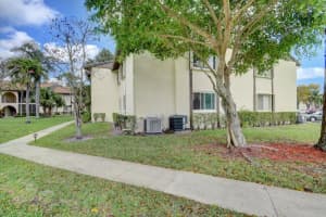 5961 Whispering Pine Way b 1, Greenacres, FL 33463, Sold 04/28/22