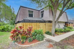 7664 Courtyard Run W, Boca Raton, FL 33433, Sold 04/29/22