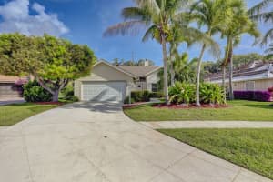 12930 La Rochelle Cir, West Palm Beach, FL 33410, Sold 04/28/22