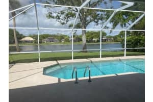 749 44th Ave SW, Vero Beach, FL 32968, Sold 04/29/22