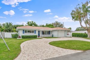 1180 SW 17th St, Boca Raton, FL 33486, Sold 05/12/22