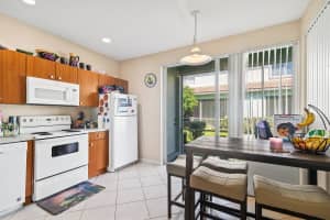 2151 Oakmont Dr, Riviera Beach, FL 33404, Sold 05/06/22