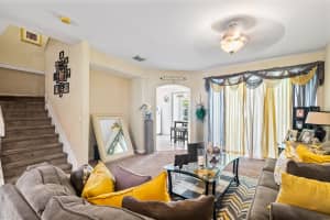 2151 Oakmont Dr, Riviera Beach, FL 33404, Sold 05/06/22