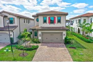 11852 SW 13th Ct, Pembroke Pines, FL 33025, Sold 06/27/22
