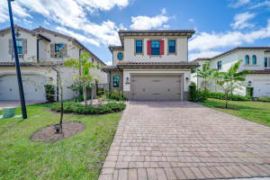 11852 SW 13th Ct, Pembroke Pines, FL 33025, Sold 06/27/22