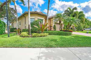 8247 Lawson Bridge Ln, Delray Beach, FL 33446, Sold 06/01/22