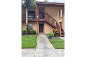 2407 Lakeview Cir, Royal Palm Beach, FL 33411, Sold 05/03/22