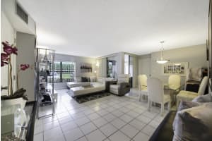 8609 Boca Glades Blvd, Boca Raton, FL 33434, Sold 06/03/22