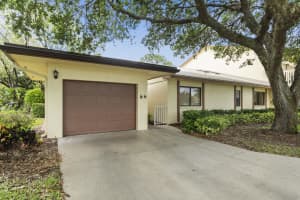 2975 Bent Pine Dr, Fort Pierce, FL 34951, Sold 05/12/22