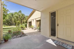 2975 Bent Pine Dr, Fort Pierce, FL 34951, Sold 05/12/22