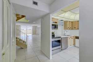 926 NE 26th Ave, Hallandale Beach, FL 33009, Sold 04/20/22