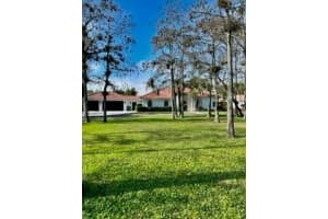 14913 Paddock Dr, Wellington, FL 33414, Sold 10/28/22