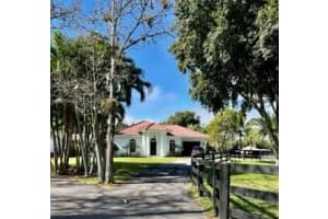 14913 Paddock Dr, Wellington, FL 33414, Sold 10/28/22