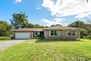 6888 Eastview Dr, Lake Worth, FL 33462, Sold 05/13/22