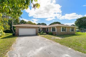 6888 Eastview Dr, Lake Worth, FL 33462, Sold 05/13/22