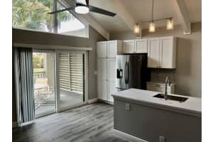 1605 US-1 4 f, Jupiter, FL 33477, Sold 05/05/22