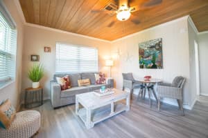 30 Andrews Ave 13 b, Delray Beach, FL 33483, Sold 05/20/22