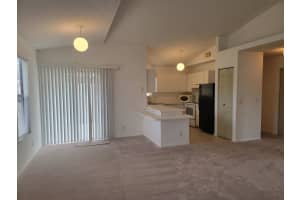 2829 Stoneway Ln d, Fort Pierce, FL 34982, Sold 04/26/22