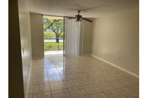 1707 Village Blvd APT 208, West Palm Beach, FL 33409, Sold 05/03/22