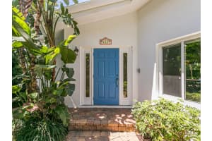 617 SE Atlantic Dr, Lantana, FL 33462, Sold 04/26/22