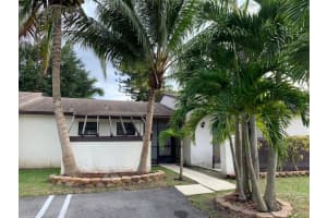 90 Conaskonk Cir, Royal Palm Beach, FL 33411, Sold 04/29/22