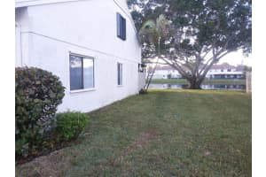 2601 Canalside Dr, Greenacres, FL 33463, Sold 04/29/22
