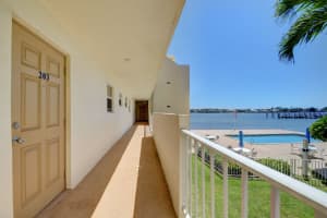 1820 New Palm Way APT 203, Boynton Beach, FL 33435, Sold 05/04/22