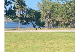 1409 Crest Dr, Lake Worth, FL 33461, Sold 04/22/22