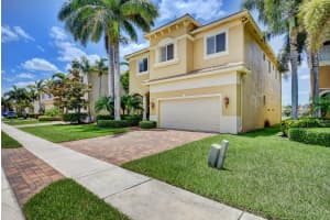 7965 Shaddock Dr, Boynton Beach, FL 33436, Sold 03/28/22
