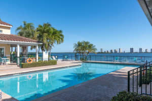 1020 Lake Shore Dr APT 105, West Palm Beach, FL 33403, Sold 05/19/22