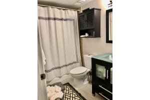 1198 Lake Terry Dr APT C, West Palm Beach, FL 33411, Sold 01/26/24