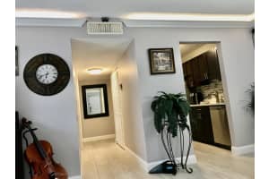 1198 Lake Terry Dr APT C, West Palm Beach, FL 33411, Sold 01/26/24