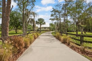 5212 Homeland Rd, Lake Worth, FL 33449, Sold 06/09/22