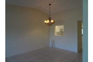 6585 Somerset Dr APT 205, Boca Raton, FL 33433, Sold 07/29/22