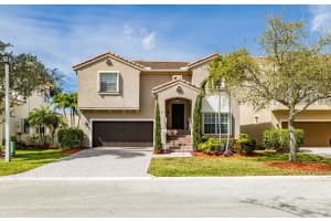 648 NW 127th Ave, Coral Springs, FL 33071, Sold 05/09/22