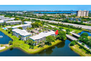 2401 Village Blvd APT 301, West Palm Beach, FL 33409, Sold 05/11/22