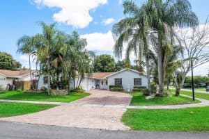 770 Ryanwood Dr, West Palm Beach, FL 33413, Sold 05/24/22