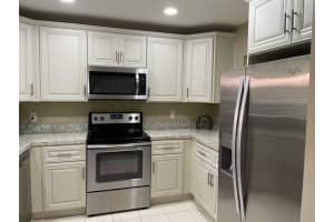 771 SW South River Dr APT 202, Stuart, FL 34997, Sold 04/21/22