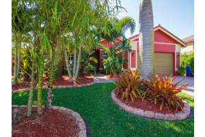 1045 Ruby Ave SW, Vero Beach, FL 32968, Sold 05/02/22