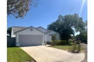 2875 Norway Pine Ln, Lake Worth, FL 33462, Sold 06/27/22