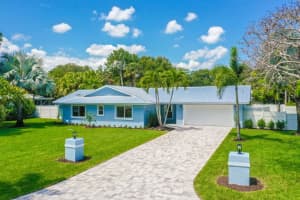 4 Via Lucindia Dr S, Stuart, FL 34996, Sold 04/26/22