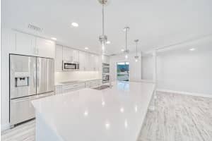 4 Via Lucindia Dr S, Stuart, FL 34996, Sold 04/26/22