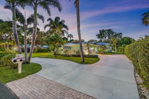 16 Via Lucindia Dr S, Stuart, FL 34996, Sold 07/07/22
