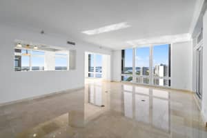 5380 N Ocean Dr j, Riviera Beach, FL 33404, Sold 05/02/22
