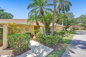 6 S Lakeshore Dr, Hypoluxo, FL 33462, Sold 05/23/22