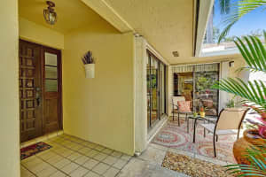 6 S Lakeshore Dr, Hypoluxo, FL 33462, Sold 05/23/22