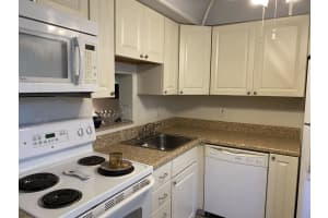 2101 NE 1st Ct APT 105, Boynton Beach, FL 33435, Sold 05/06/22