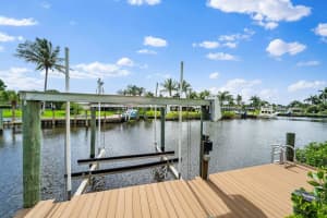 1606 NW Bay Tree Cir, Stuart, FL 34994, Sold 05/16/22