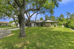12762 SE Royal Troon Ct, Hobe Sound, FL 33455, Sold 05/04/22